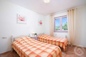 Schlafzimmer mit 90x200cm (x2) Bett in Moraira