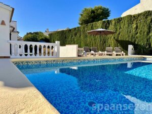 Das Ferienwohnung mit privatem Pool von 8x4 Metern
