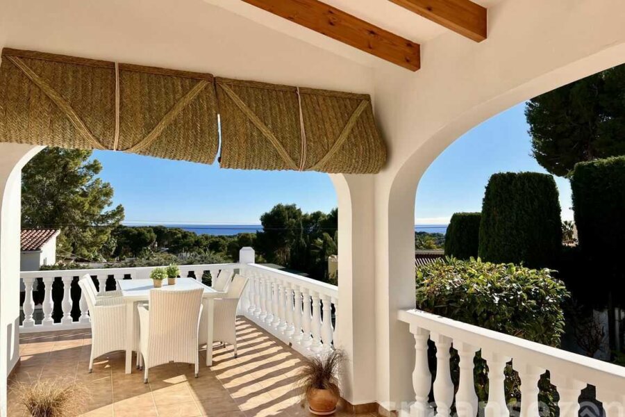 Meerblick von der Terrasse dieses Wohnung in Moraira