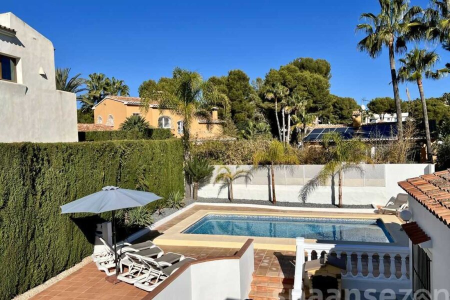Das Ferienwohnung mit einem weitläufigen mediterranen Garten