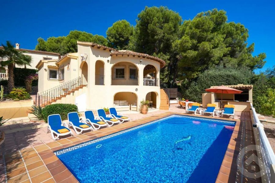 Großer privater Pool im Ferienhaus Casa Patricia