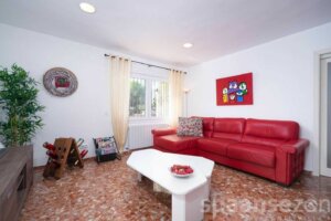 Ferienhaus Patricia mit großem und hellem Wohnzimmer in Moraira