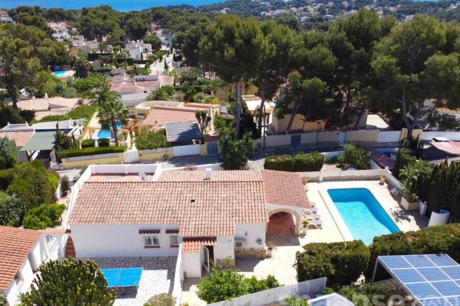 Villa Alicia in Moraira hat von mehreren Stellen aus einen schönen Blick aufs Meer