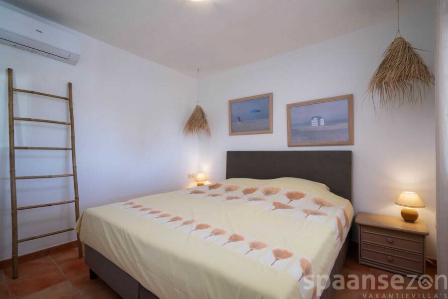 Casa Alicia verfügt über 3 Schlafzimmer und 2 Bäder in Moraira