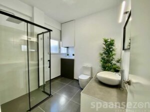 Apartment Monica mit einem Badezimmer in Moraira