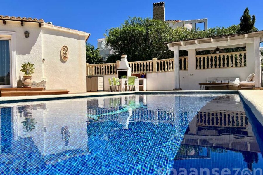 privates Schwimmbad von 8x4m in der Villa mit viel Sonnenschein in Moraira