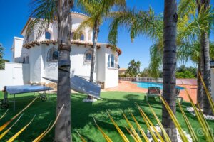 Villa Rosana in Moraira ist eine geräumige Villa für 8 Personen